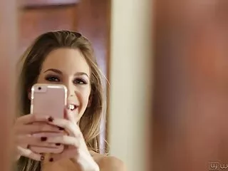 Pornót nézni videók A Lány Gruppen, cum nyelési 34 jó minőségű, kategória alatt pornó, Családi, privát. csaladiszex