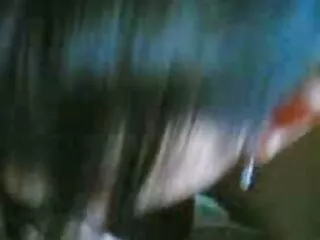 Miután megnéztek egy pornó filmet, mindketten dugni akarnak, a baba pedig vékony, és ajánlják a szolgáltatásait a felnőtt Perverz számára, régóta álmodtak arról, hogy lefekszenek egy gyermekkel. Miután kicserélték a szolgáltatást Cooney szájára szeretteivel, elkezdenek csaladiporno párosodni a padon az előcsarnokban, ahol egy Szőke Érett először ér véget az ölében ülő emberrel.